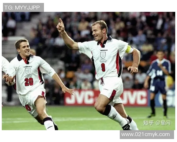 足球明星赢球后庆祝的精彩瞬间与情感表达分析